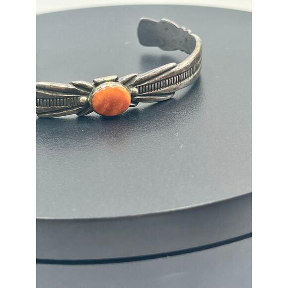 Wilson Begay WB Native American Navajo Spiny Oyster Cabochon Sterling Cuff Small - Picture 6 of 9